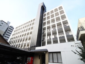 エレナマンション外観写真