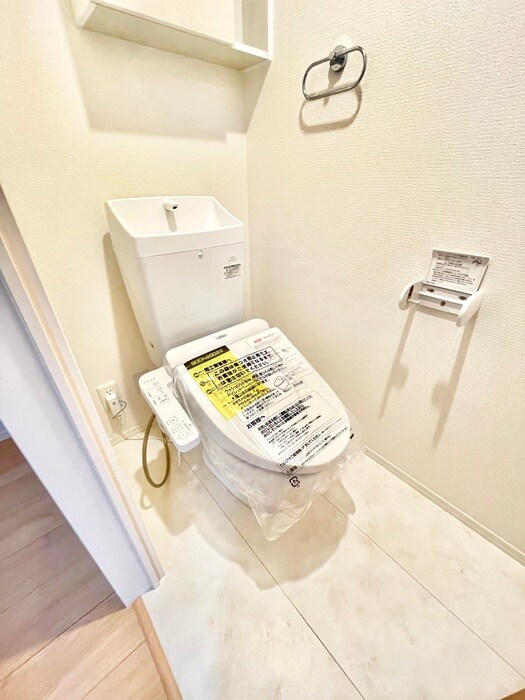 物件内観写真8　(トイレ)