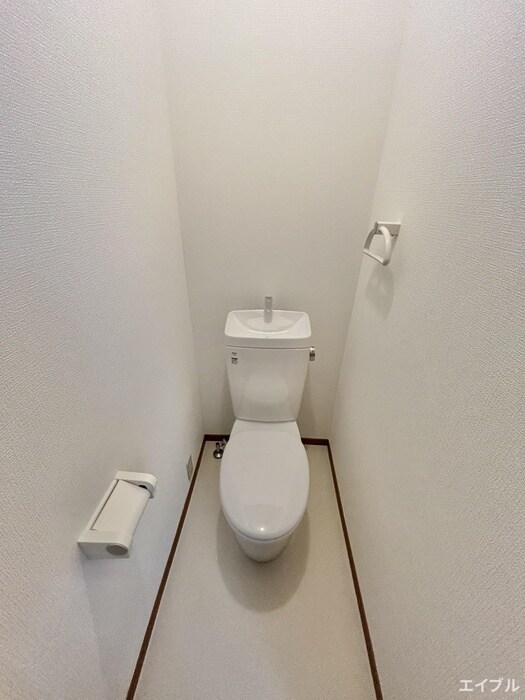 物件内観写真16　(トイレ)