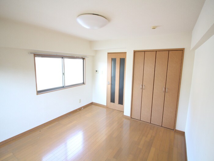 物件内観写真5　(居室)