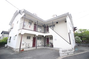 プラムワン外観写真