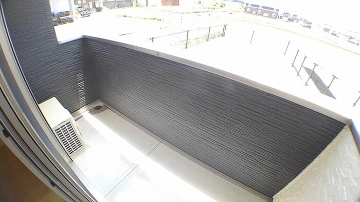 物件内観写真12　(室内からの展望)