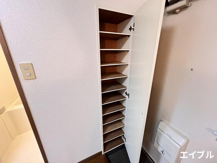 物件内観写真16　(靴箱)