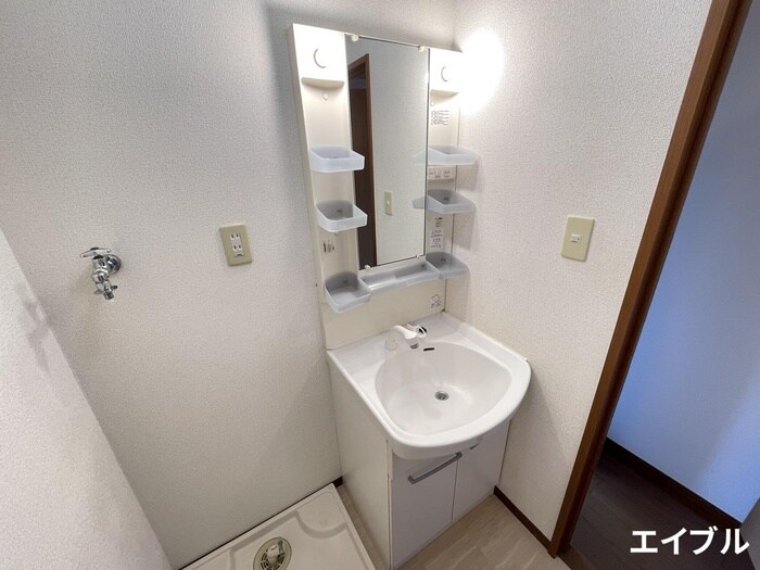 物件内観写真9　(洗面)