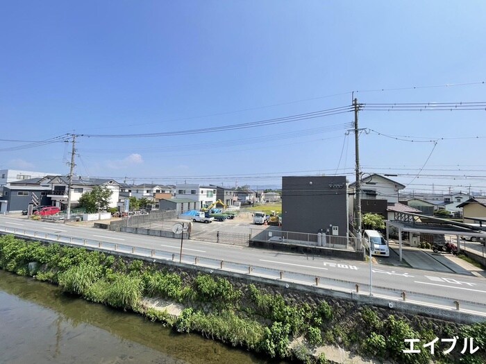 物件内観写真15　(室内からの展望)