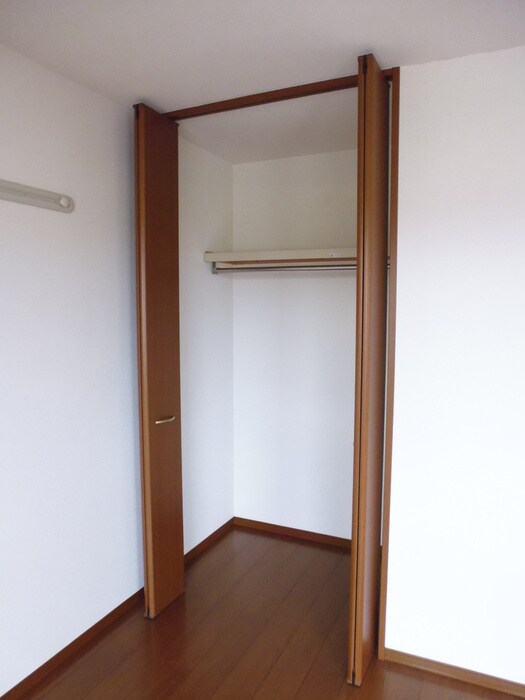 物件内観写真16　(収納)