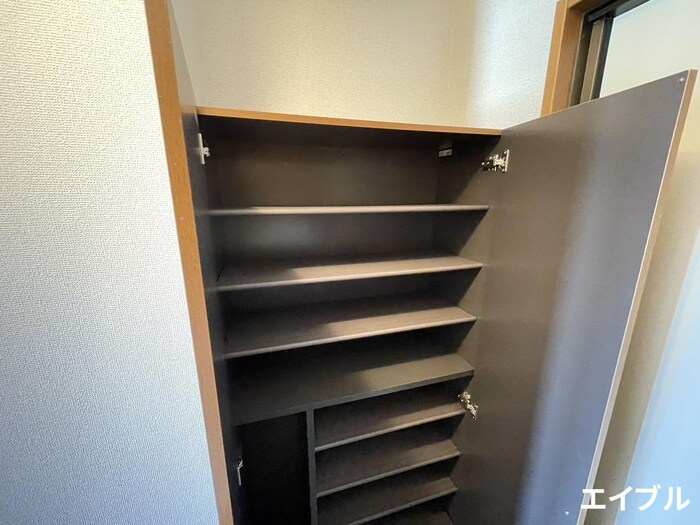 物件内観写真19　(靴箱)