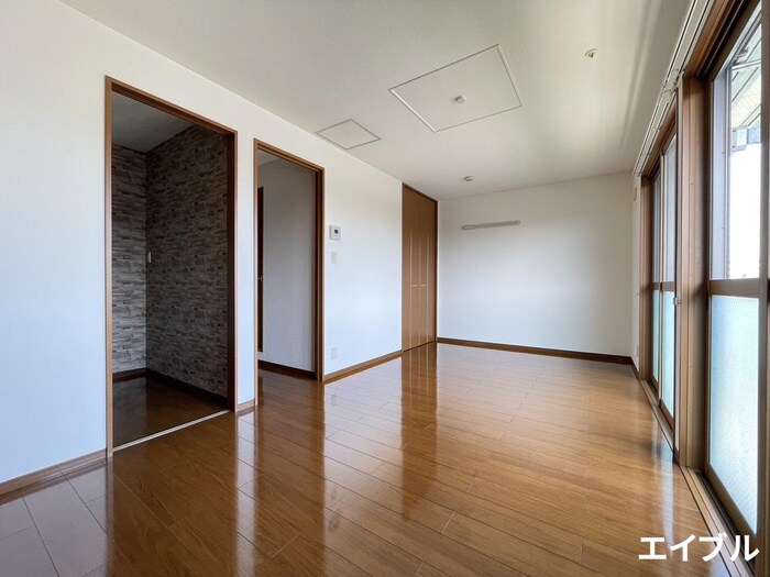 物件内観写真21　(居室)