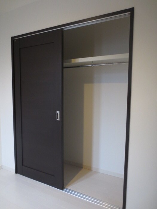 物件内観写真11　(収納)