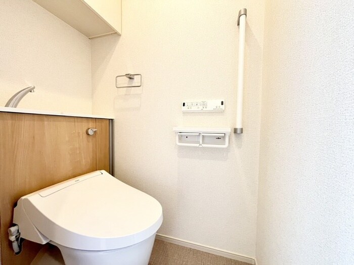 物件内観写真11　(トイレ)