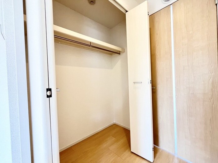 物件内観写真13　(収納)