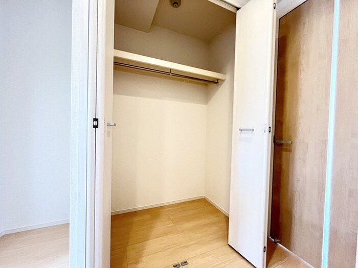 物件内観写真13　(収納)