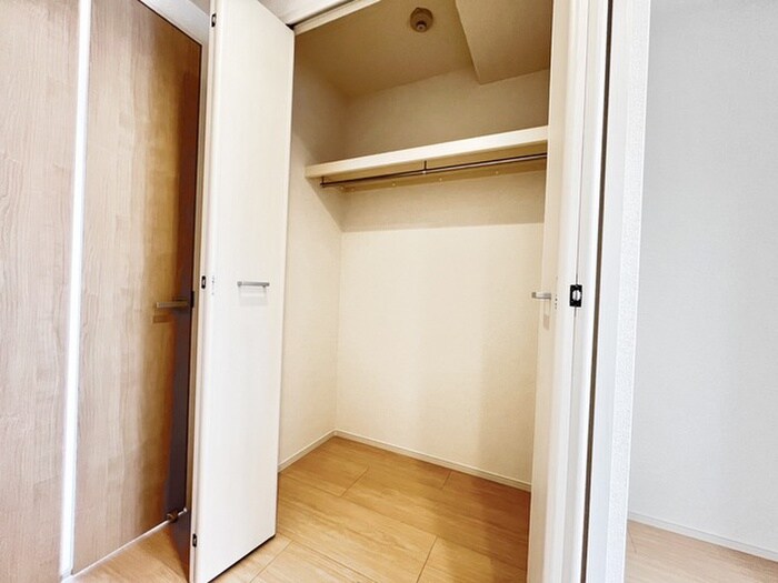 物件内観写真13　(収納)