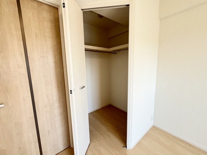 物件内観写真13　(収納)