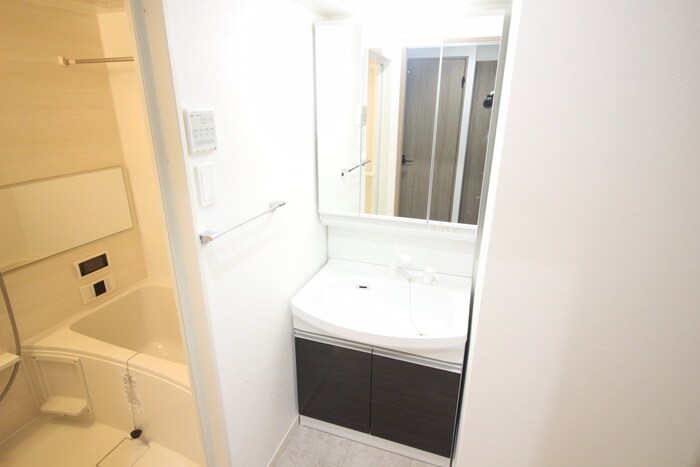 物件内観写真10　(洗面)