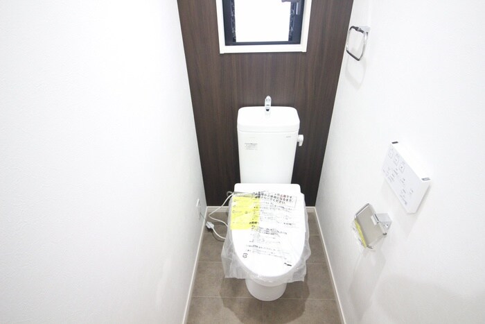 物件内観写真11　(トイレ)