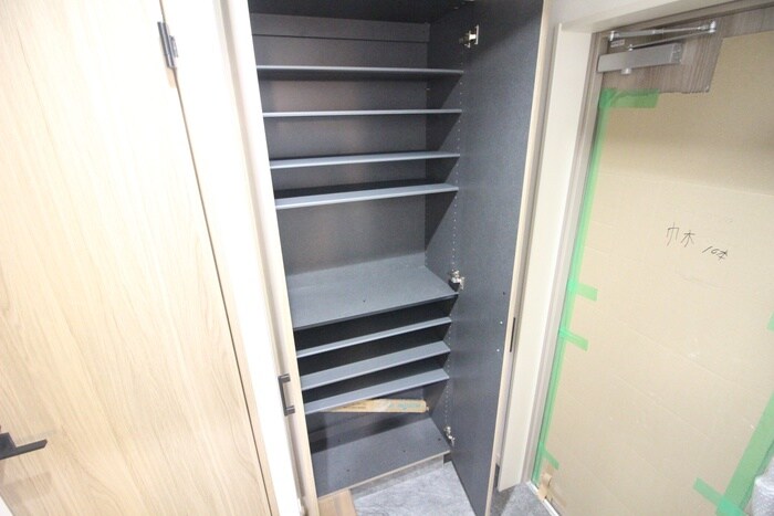 物件内観写真17　(靴箱)