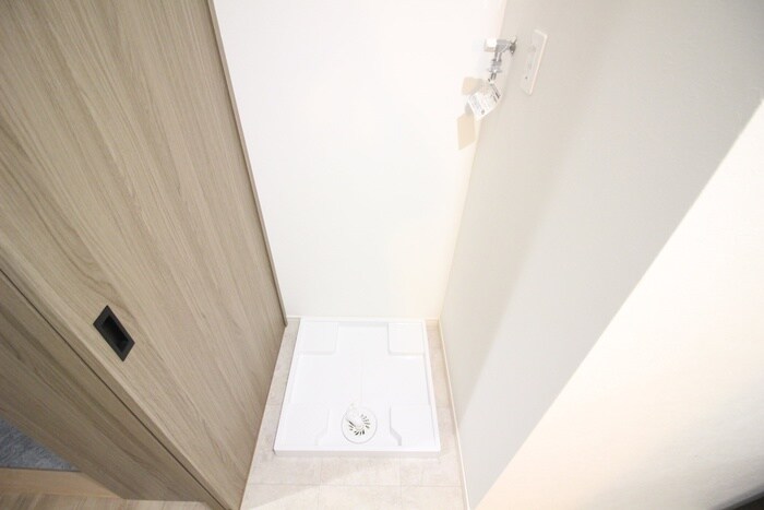 物件内観写真18　(洗濯機置場)