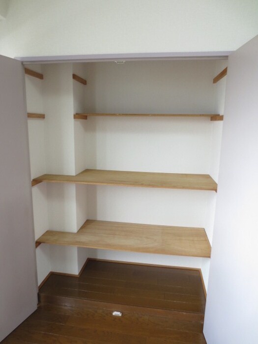 物件内観写真14　(収納)