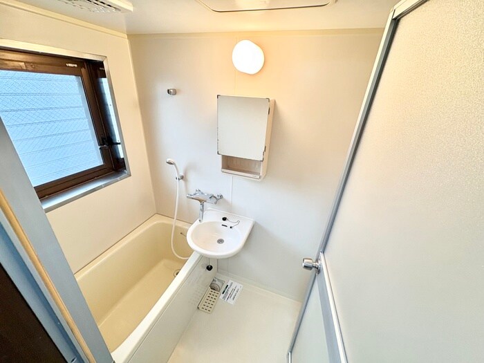 物件内観写真8　(バス／シャワールーム等)