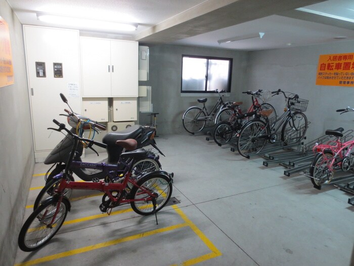 ロイヤルキャッスルの駐輪場