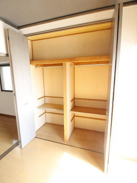 物件内観写真8　(収納)