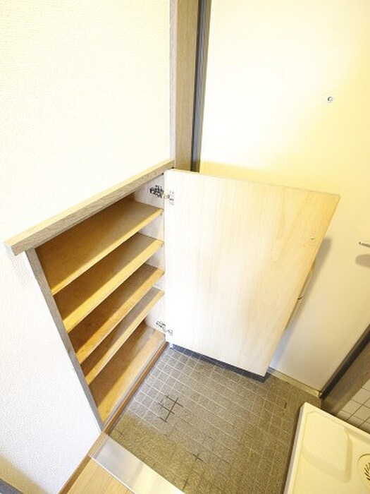 物件内観写真14　(靴箱)