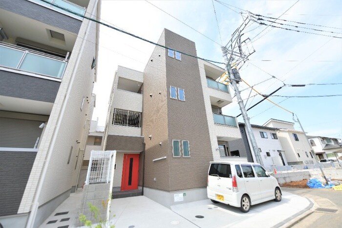 物件外観写真1　(外観写真)