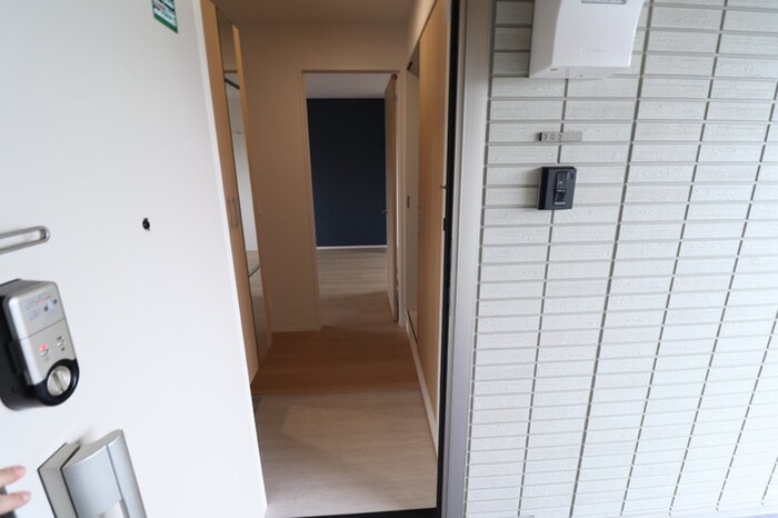物件内観写真15　(玄関)