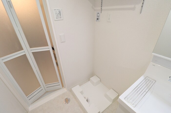 物件内観写真19　(洗濯機置場)