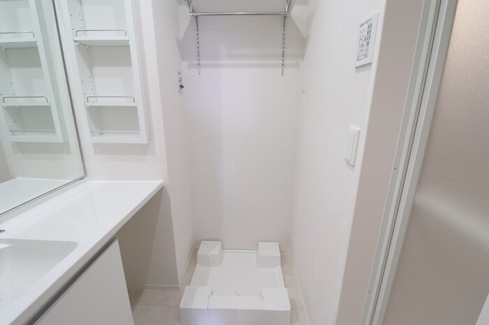 物件内観写真21　(洗濯機置場)