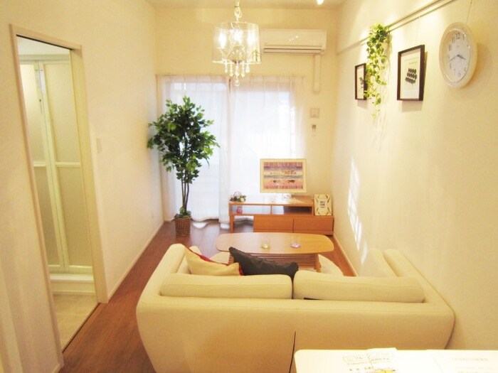 物件内観写真8　(居室)