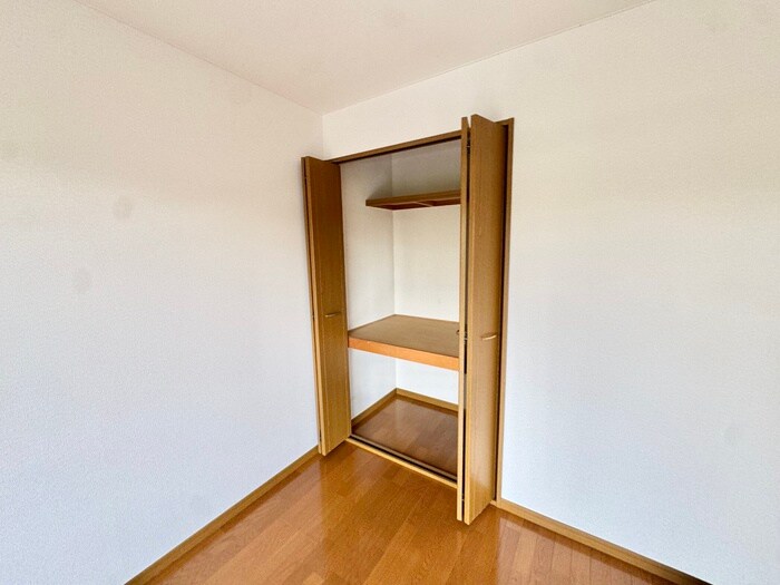 物件内観写真10　(収納)