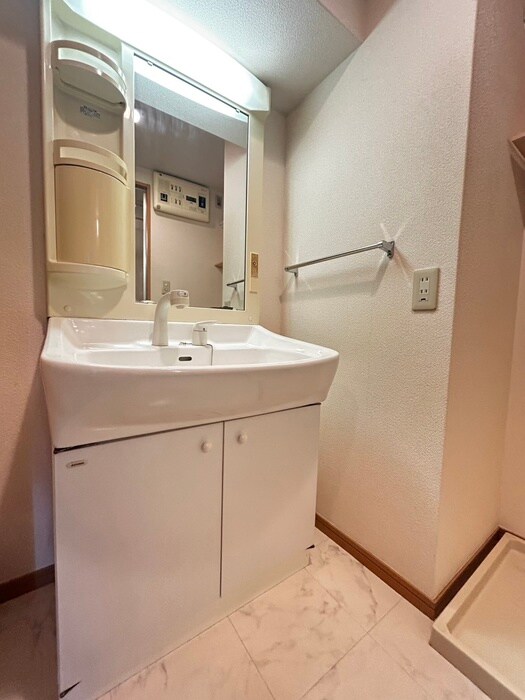 物件内観写真7　(洗面)