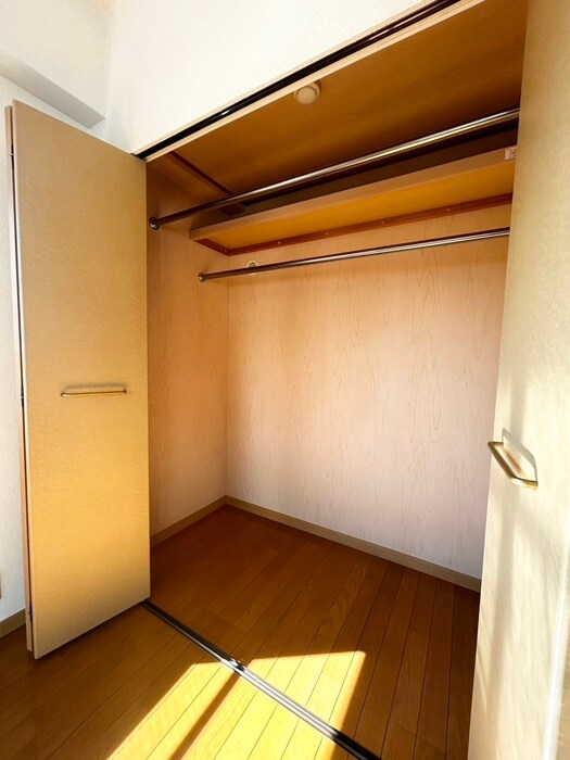 物件内観写真16　(収納)