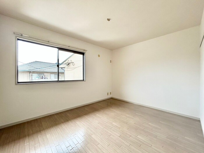 物件内観写真5　(居室)