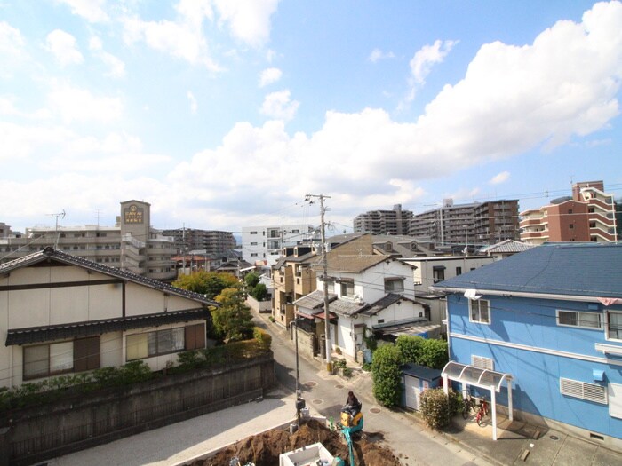 物件内観写真16　(室内からの展望)