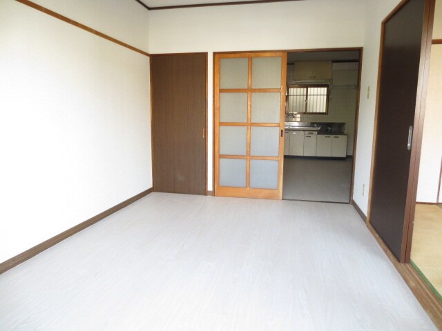 物件内観写真8　(居室)