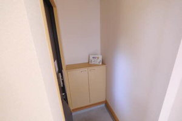 物件内観写真15　(靴箱)