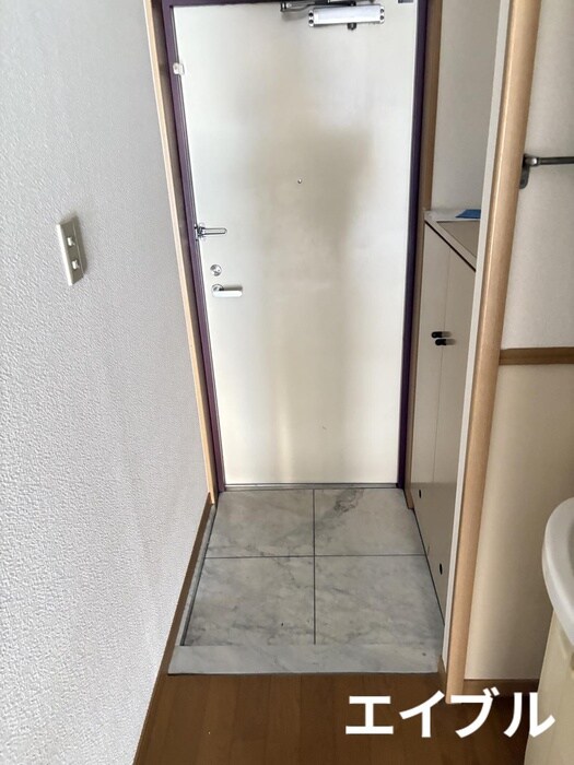 物件内観写真14　(玄関)