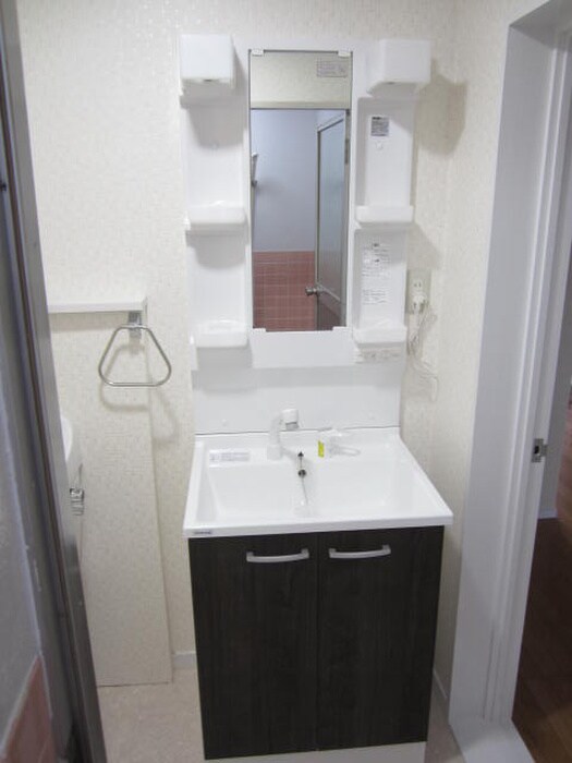 物件内観写真7　(洗面)