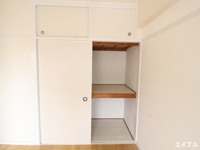 物件内観写真11　(収納)