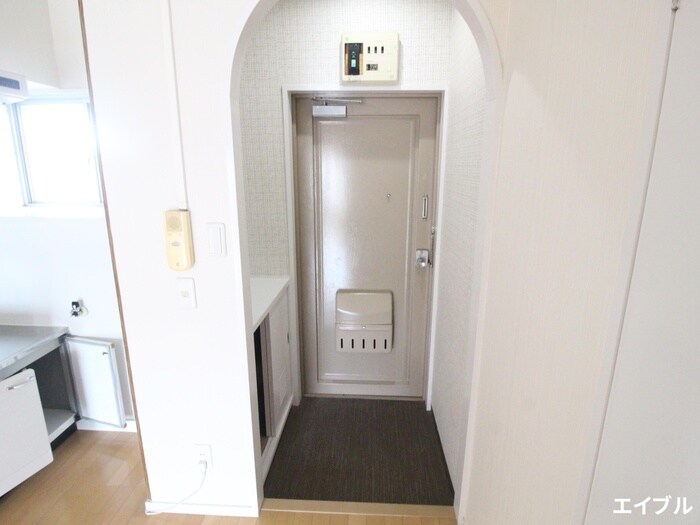 物件内観写真14　(玄関)