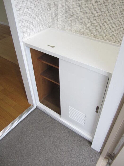 物件内観写真15　(靴箱)