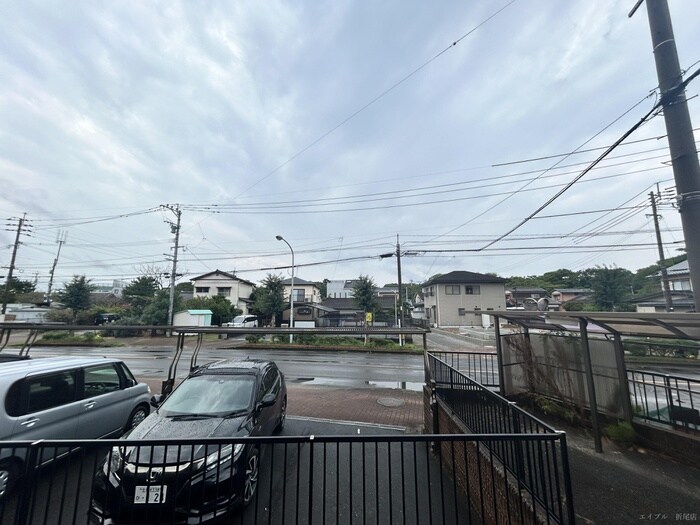 物件内観写真11　(室内からの展望)