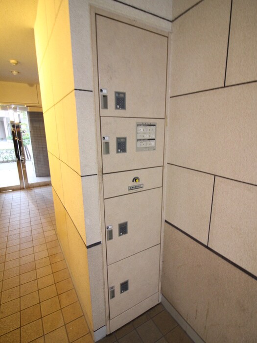 物件外観写真6　(建物設備)