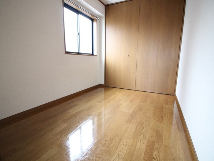 物件内観写真11　(居室)