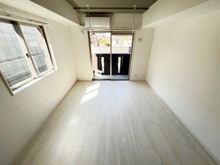 物件内観写真5　(居室)