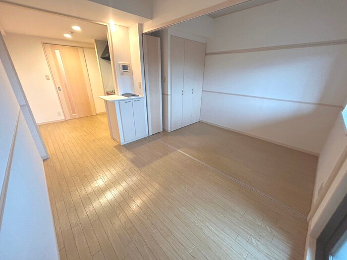 物件内観写真4　(居室)