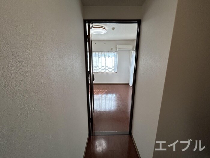 物件内観写真15　(廊下)